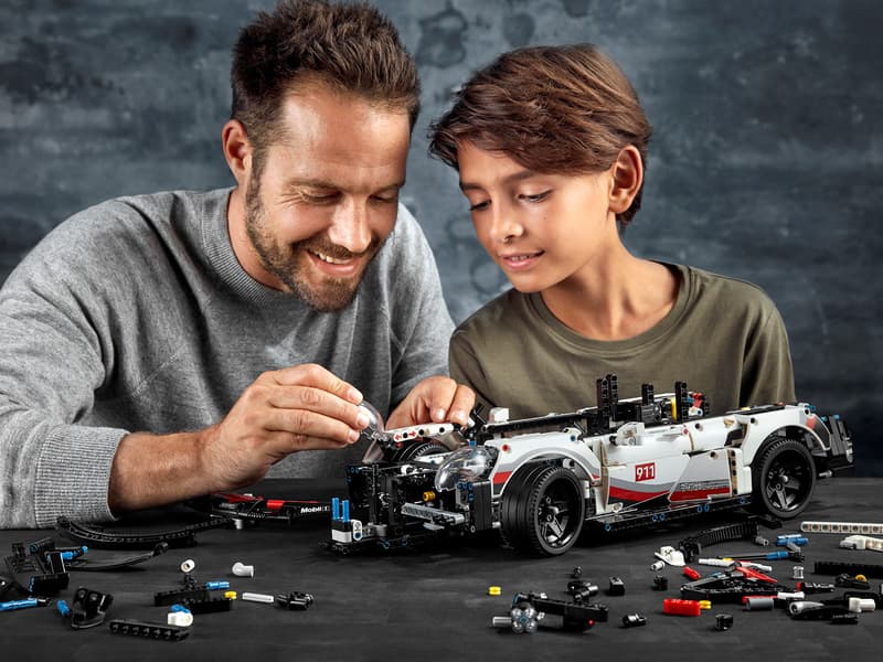LEGO® 42096 Porsche 911 RSR - obrazek 4