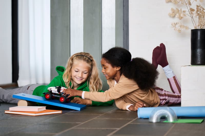 LEGO® 42150 Monster Jam™ Monster Mutt™ Dalmatian - obrazek 3