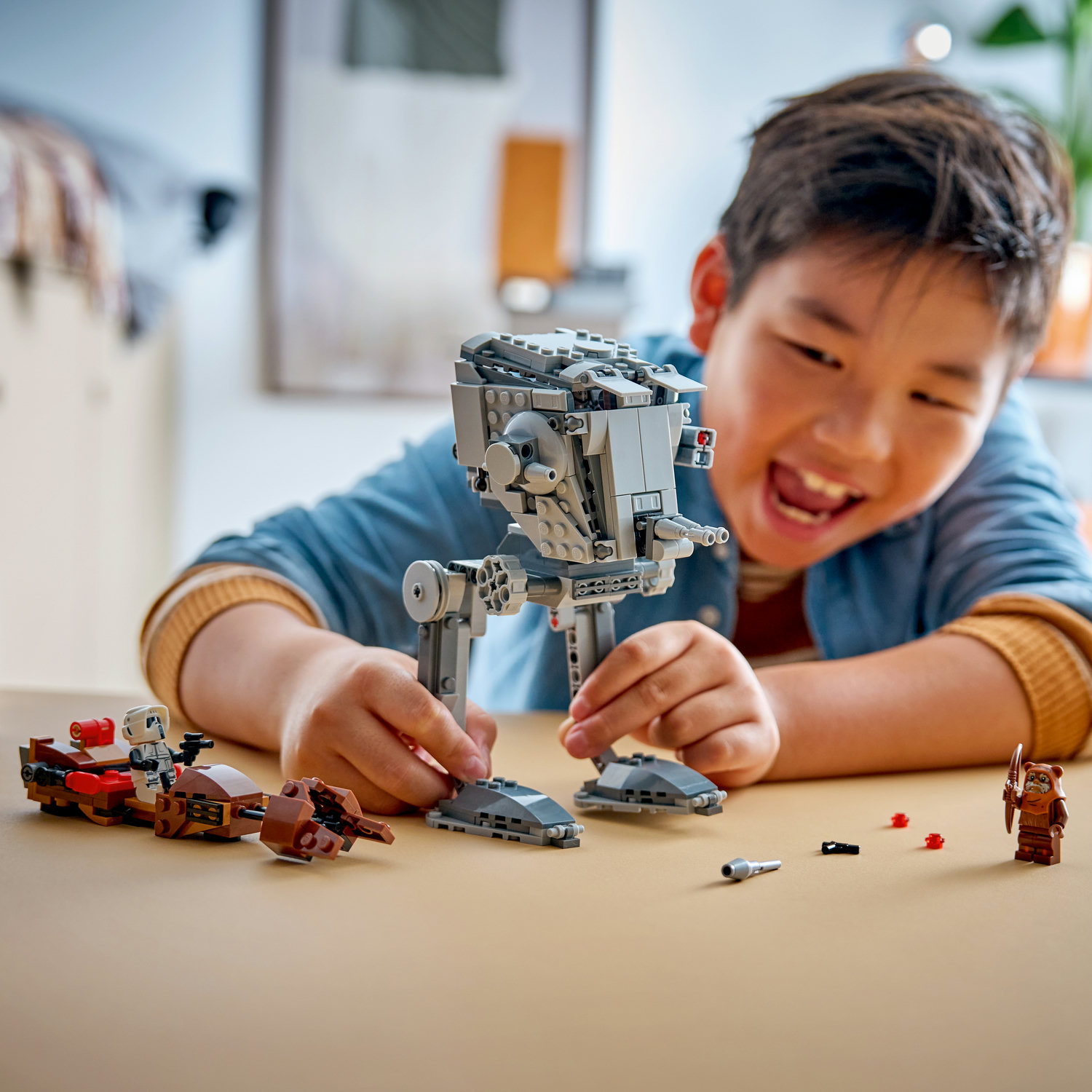 LEGO® 75424 SMART Play™: Atak AT-ST™ na Endor - obrazek 3